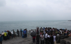 济州岛海边学生图片