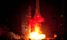 火星长征三号丙火箭发射中继卫星天链一号03星图片