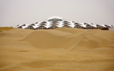沙漠里五星级酒店图片